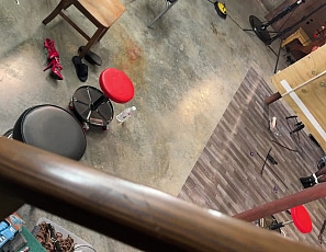 DME000121_WWYDGloryHole